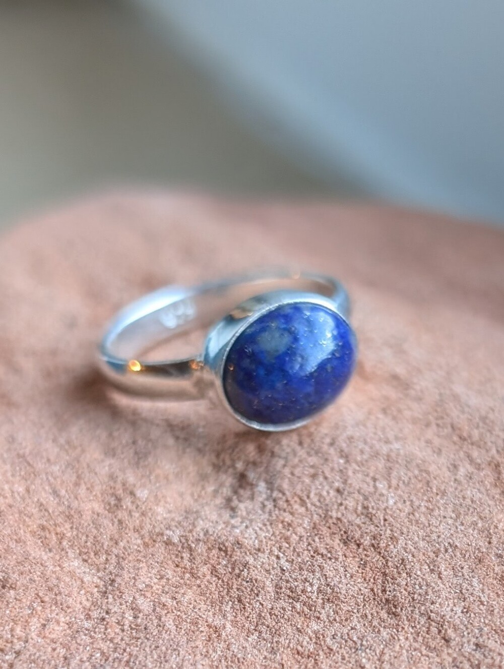 Beautiful Sterling Silver Lapis Ring !